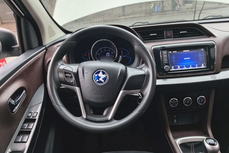 Used Venucia M50V 2019 1.5L Manual Comfort Edition
