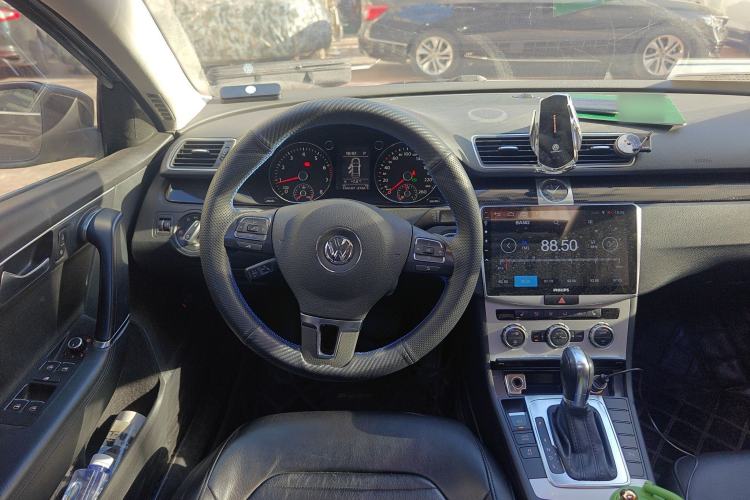 Used Volkswagen Magotan 2012 Revised 1.8TSI Comfort Version Steering Wheel