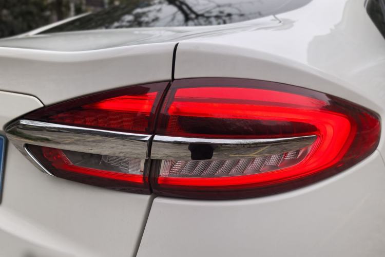 Used Ford Mondeo 2018 EcoBoost 180 Smart Control Fashion Model China VI Standard