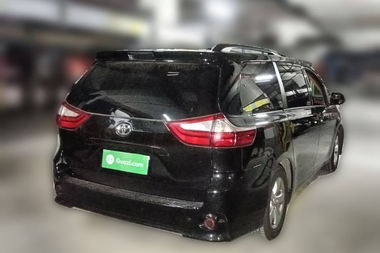 Used Toyota SIENNA 2015 3.5L Two-Wheel Drive LE
