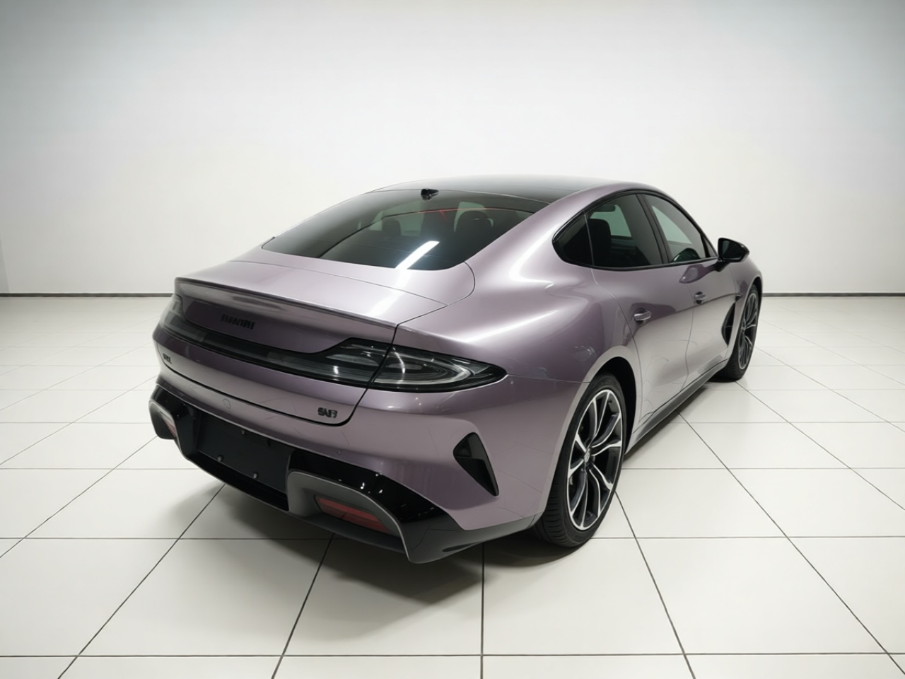 Xiaomi Auto SU7 2024 Rear-Drive Ultra-Long Range Advanced Pro-Level Intelligent Driving Version — снимка 6