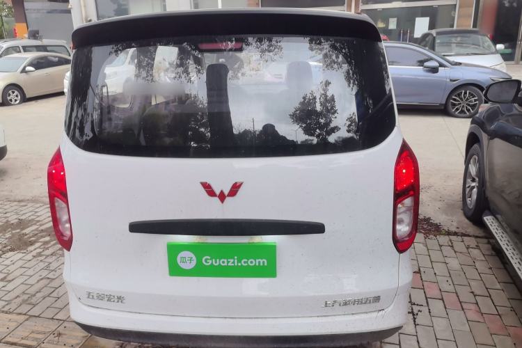 Used Wuling Hongguang New Energy 2024 All-Electric Model 300KM Practical Version Rear