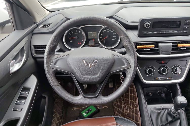 Used Wuling Hongguang S3 2019 1.5L Manual Standard Version China VI Standard
