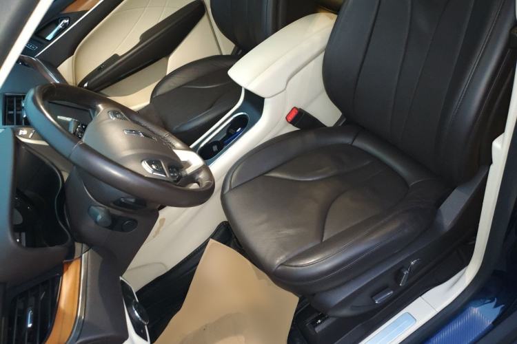 Used Lincoln MKC 2014 2.0T Two-Wheel-Drive Luxury Edition
