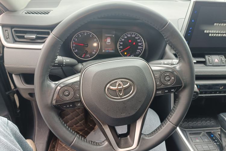 Used Toyota Wildlander 2022 2.0L CVT Two-Wheel Drive Luxury Edition
