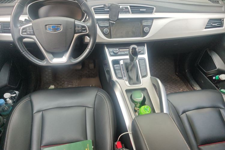 Used Geely Auto Emgrand X7 Sport 2018 1.8TD Automatic Two-Wheel Drive Smart Connect 4G Internet Edition Interior 2