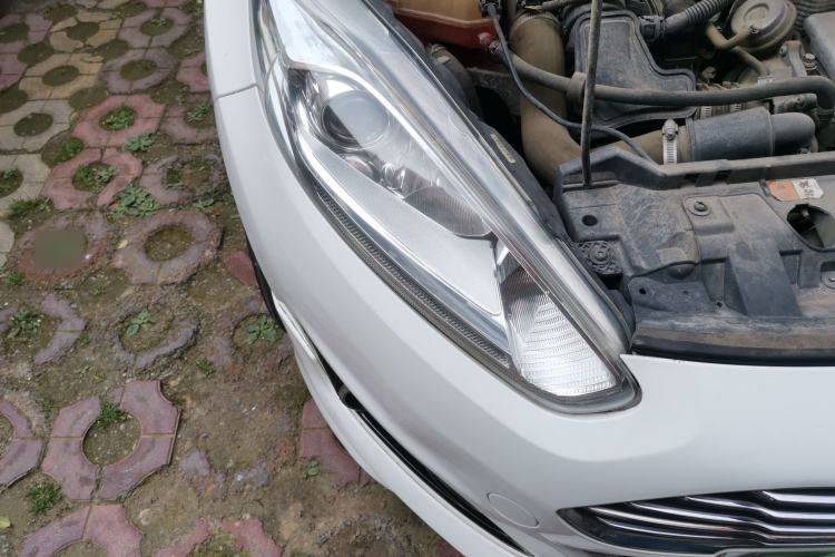 Used Ford Fiesta 2014 Hatchback 1.0 GTDi Automatic Dynamic Model Right Front Headlight