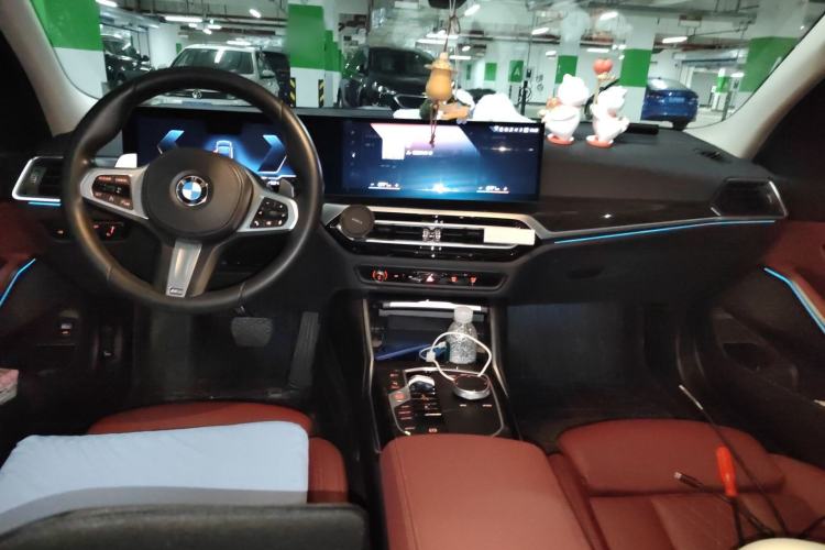 Used BMW 3 Series 2023 325Li M Sport Package Center Console