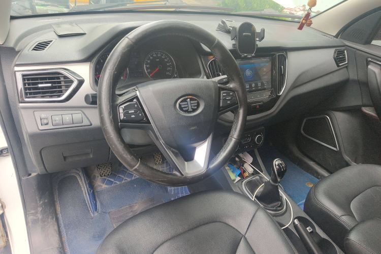 Used FAW Senya R7 2017 1.6L Manual Comfort Model
