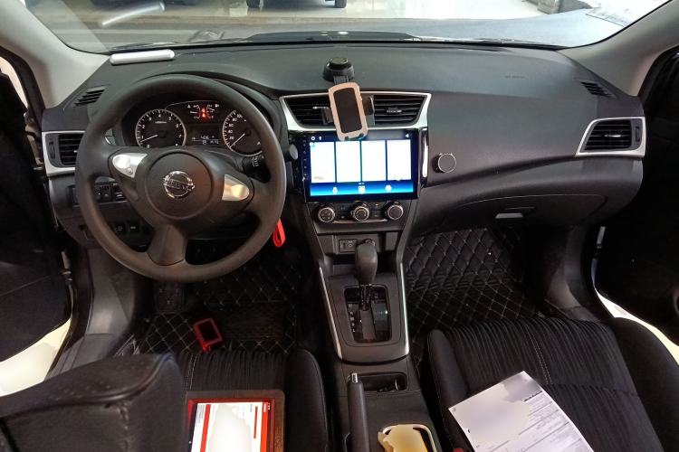 Used Nissan Sylphy 2022 Classic 1.6XE CVT Comfort Edition Center Console