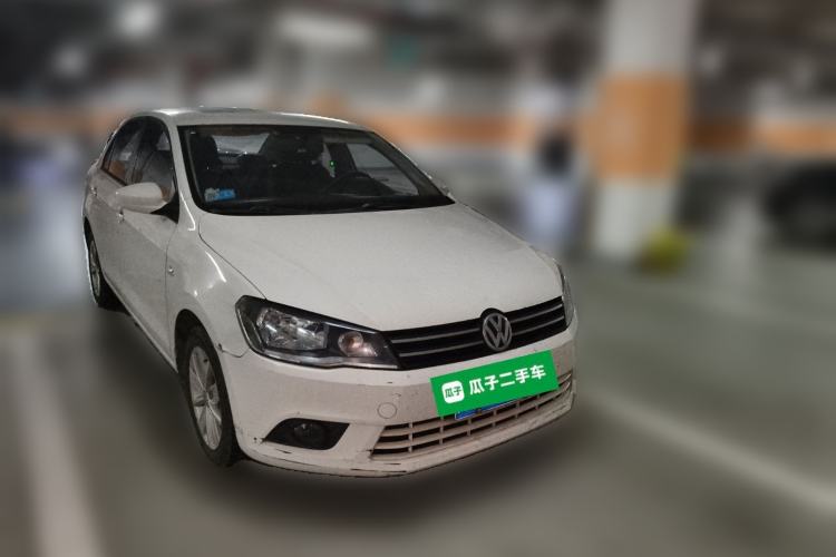 Used Volkswagen Jetta 2015 Value Edition 1.6L Automatic Comfort Version Front Right 45 Deg