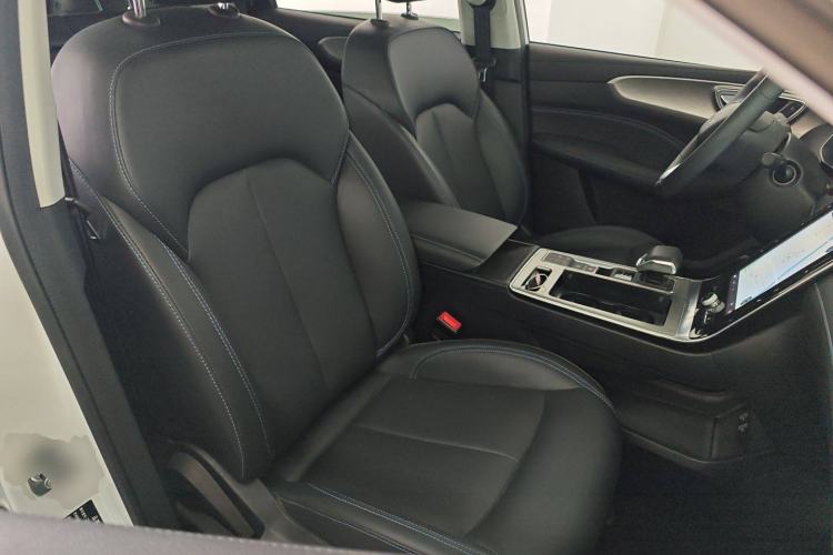 Used Roewe RX5 2022 330TGI Automatic National Style Edition
