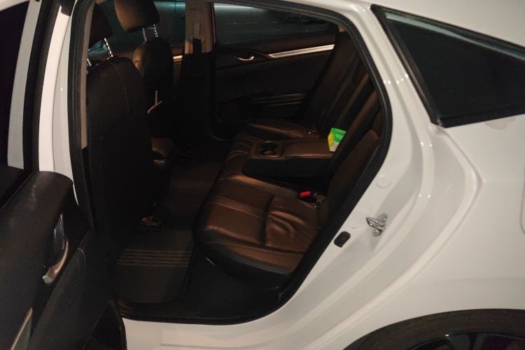 Used Honda Civic 2016 220TURBO CVT Prestige Edition
