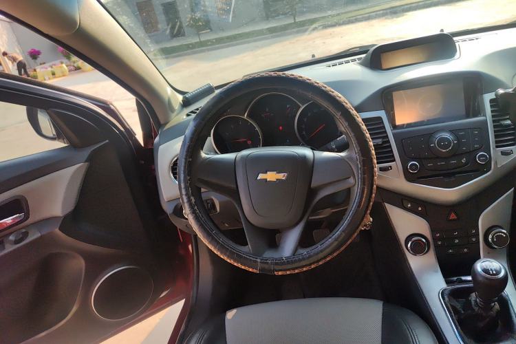 Used Chevrolet Cruze 2013 1.6L SE MT
