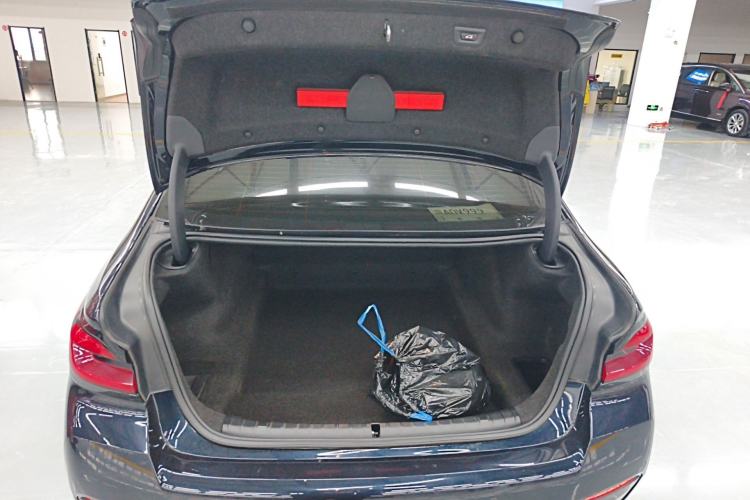 Used BMW 5 Series 2022 Restyled 525Li M Sport Package Trunk