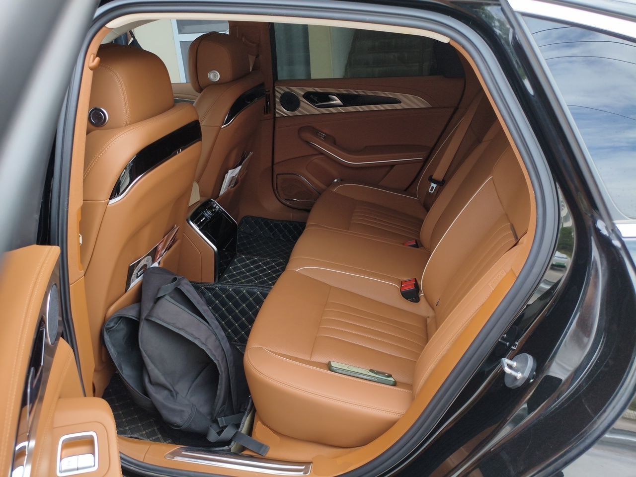 Hongqi H9 2023 2.0T Smart Connect Flagship Edition - Chinese Trim Xiang — снимка 17