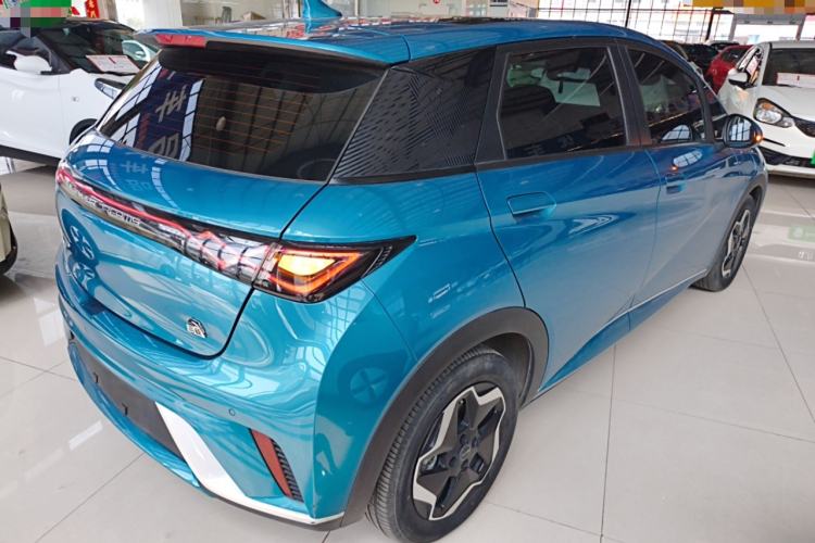 Used BYD Dolphin 2021 405 km Fashion Edition Rear Right 45 Deg