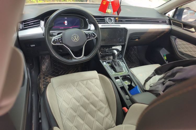 Used Volkswagen Magotan 2023 2 Million Units Commemorative Edition 330TSI DSG Luxury Version Interior 2