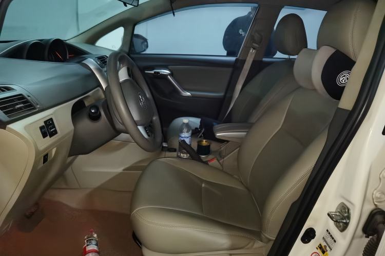 Used Toyota Verso 2014 Starlight 180E CVT Elite Edition