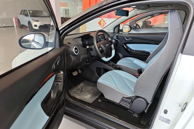 Used Chery QQ Little Ant 2022 Revised Version Sweet Pink Edition Half-Sugar Version Lithium Iron Phosphate 30.7 kWh 30 kW 301 km Driver Seat