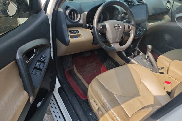 Used Toyota RAV4 2011 2.0L Automatic Luxury Edition