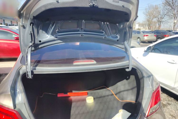 Used Hyundai Verna (older generation) 2014 1.4L Manual Top-Tier Model TOP
