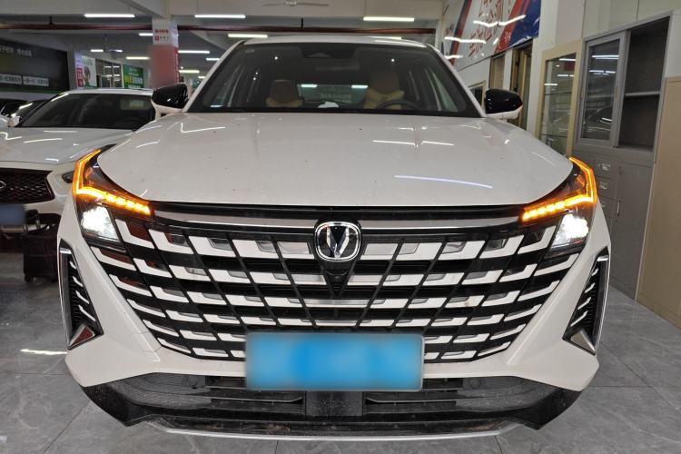 Used CHANGAN UNI-Z 2025 500Bar PRO Front