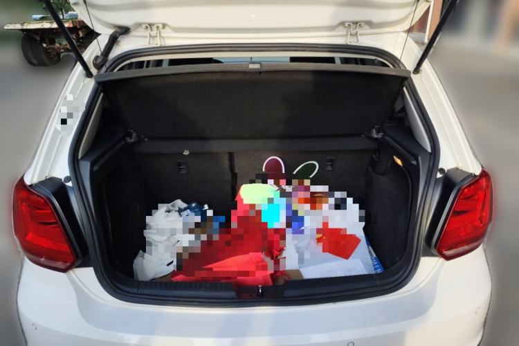 Used Volkswagen Polo 2016 1.6L Automatic Comfort Model
