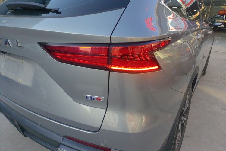 Used Haval Fierce Dragon Max 2023 1.5L Hi4 105 Four-Wheel Drive Smart Flagship Edition Right Rear Taillight