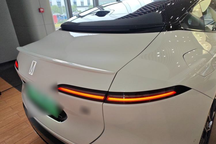 Used Avatr 06 2025 Max Extended-Range Edition
