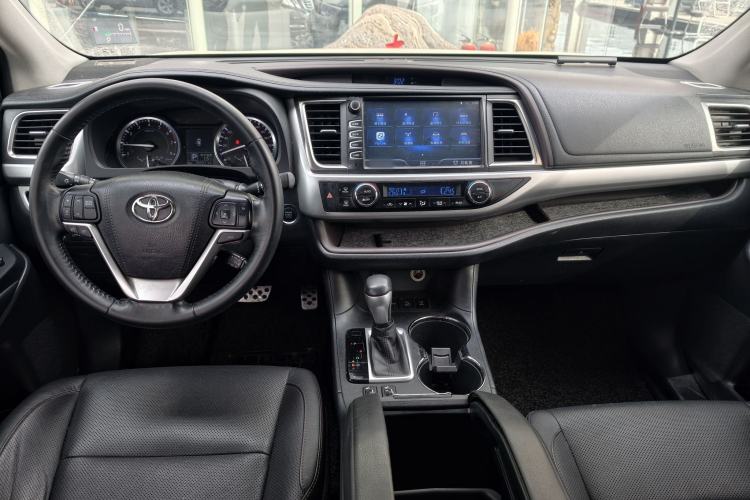 Used Toyota Highlander 2015 2.0T Four-Wheel Drive Luxury Edition 7-Seater