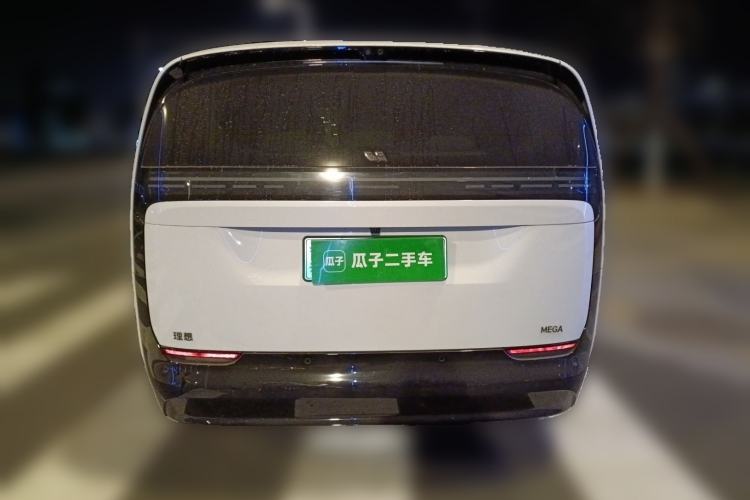 Used Li Auto MEGA 2025 Home Family Special Edition
