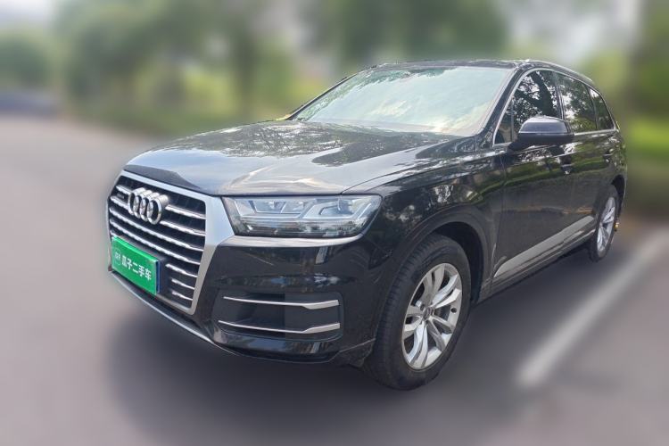 Used Audi Q7 2018 40 TFSI Comfort Model