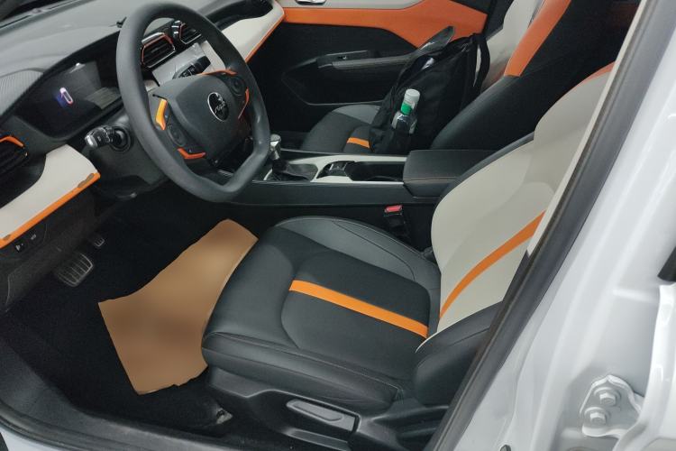 Used Dongfeng Aeolus Yixuan 2023 Mach Edition 1.5L Automatic Chasing Wind Version Left Front Seat