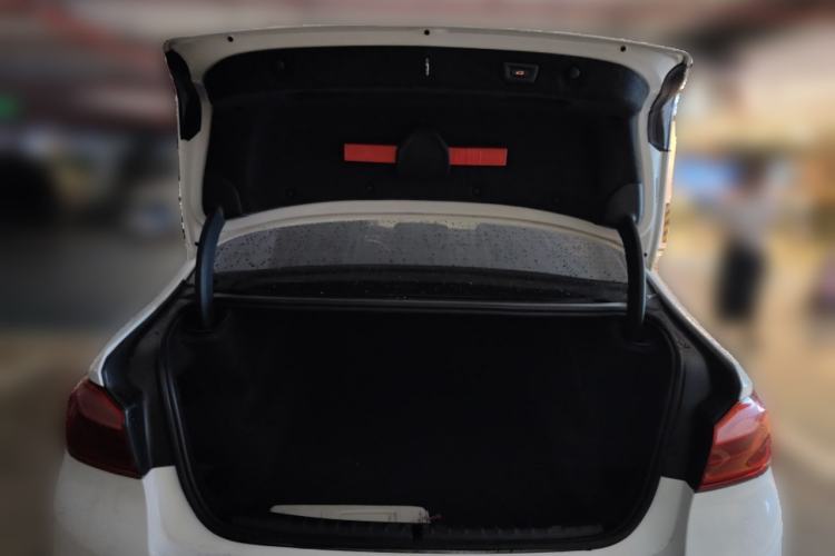 Used BMW 5 Series 2019 Facelifted 530Li Leading Edition M Sport Package