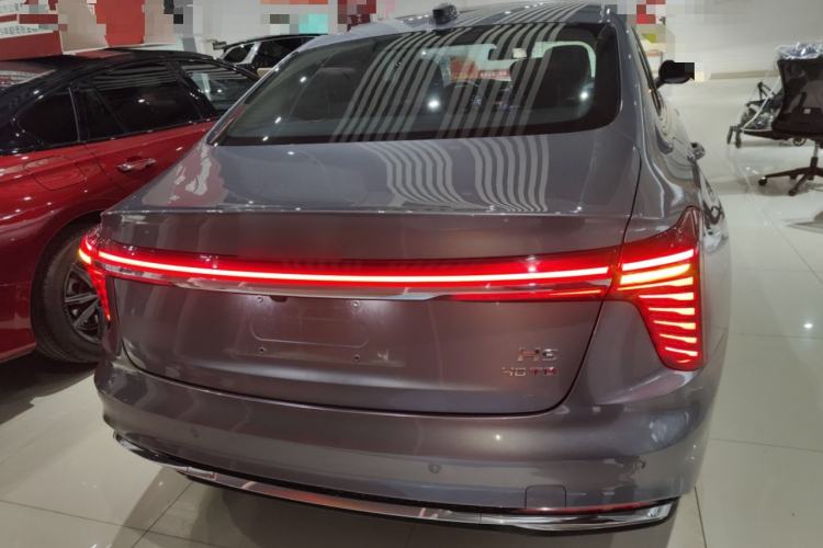 Used Hongqi H5 2024 2.0T Automatic Smart Connect Flagship Edition
