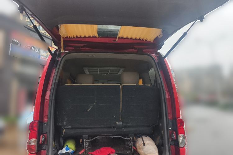 Used Nissan NV200 2012 1.6L 223 Seats Zunya Trim Trunk