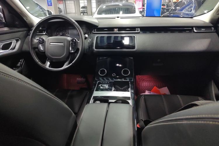 Used Land Rover Range Velar 2018 P380 S Center Console