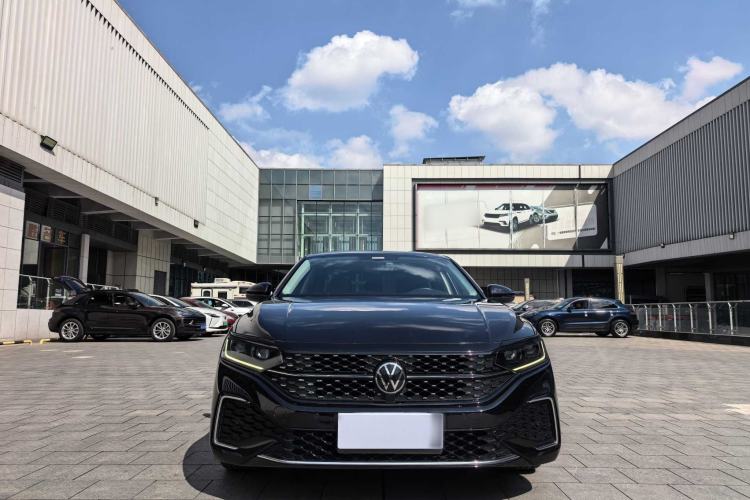 Used Volkswagen Passat 2023 Revised 330TSI Starry Elite Edition