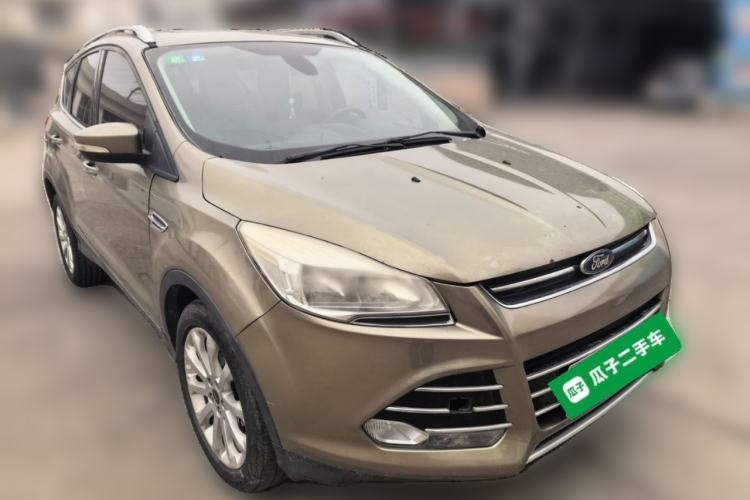 Used Ford Kuga 2013 1.6L GTDi 4x4 Elite Model Front Right 45 Deg