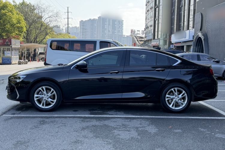 Used Buick Regal 2024 25T Deluxe Edition
