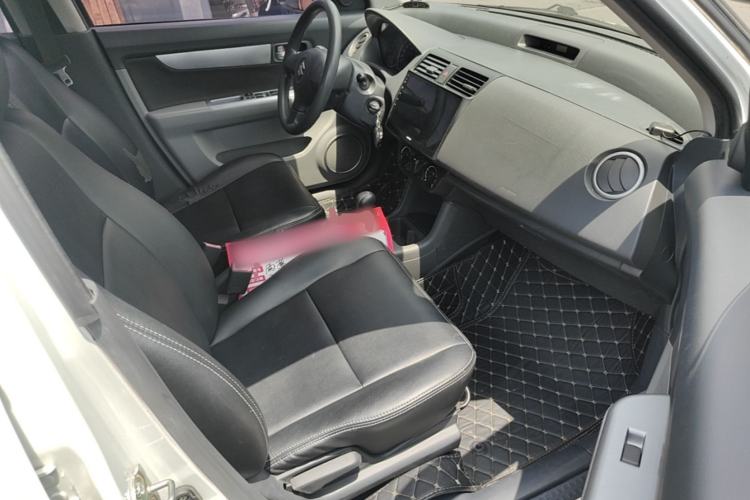 Used Suzuki Swift 2014 1.5L Automatic Fashion Edition
