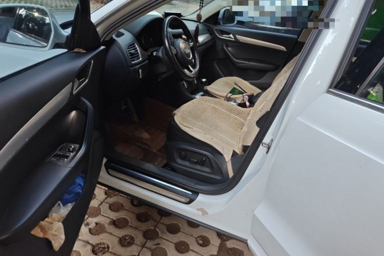 Used Audi Q3 2015 35 TFSI Comfort Model