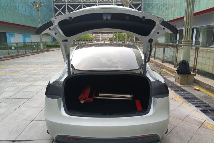 Used Tesla Model 3 2025 Long-Range All-Wheel-Drive Version
