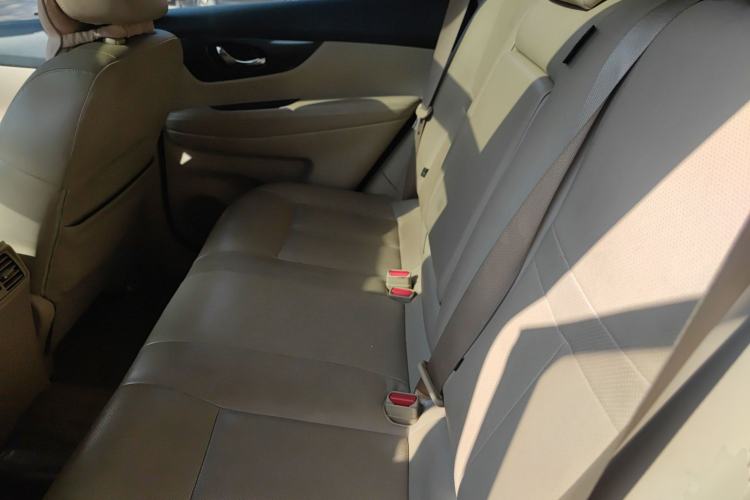 Used Nissan X-Trail 2014 2.5L CVT Luxury Edition 4WD