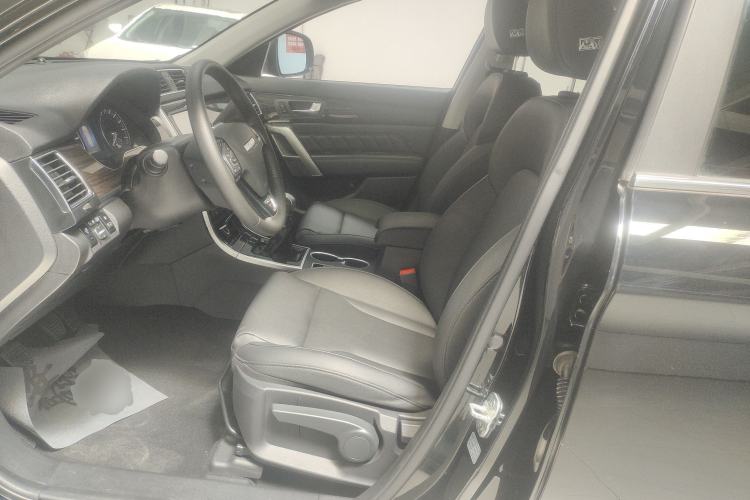 Used Haval H2 2016 Red-Label 1.5T Manual Two-Wheel Drive Luxury Model
