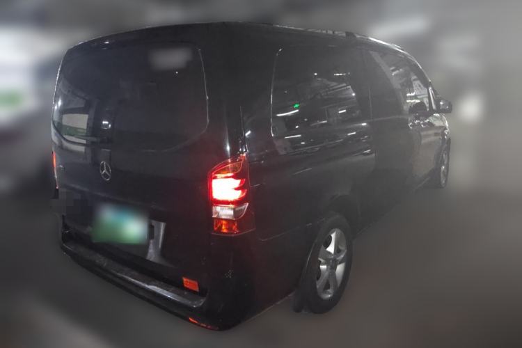 Used Mercedes-Benz Vito 2016 2.0T Elite Edition Rear Right 45 Deg