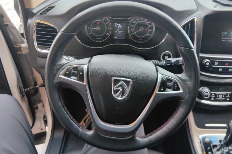 Used Baojun 560 2016 1.8L iAMT Luxury Model