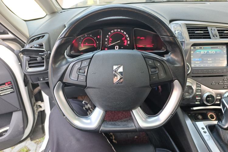 Used DS 5 2015 1.6T Elegant Edition THP160
