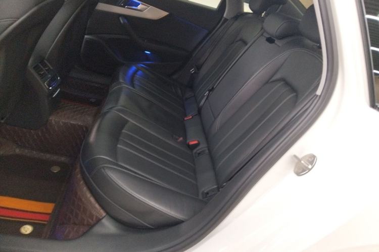 Used Audi A4L 2022 40 TFSI Fashion Dynamic Model